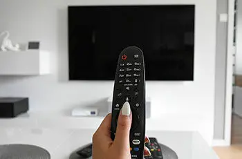 How to Watch Live TV on Chromecast in the UK
