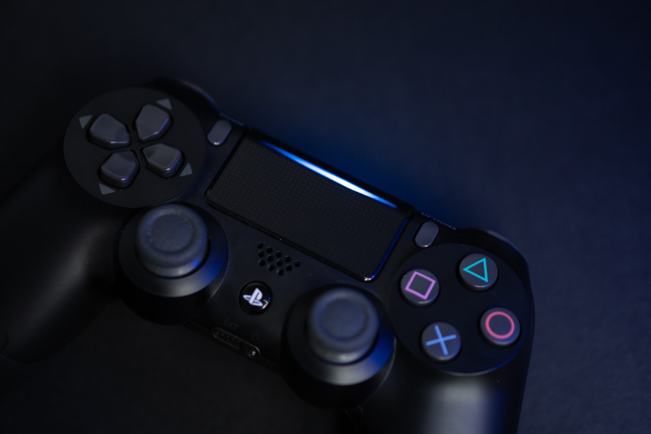 Does The PS4 Controller Have A Mic Built-in?