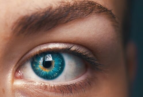 How i cured my eye floaters
