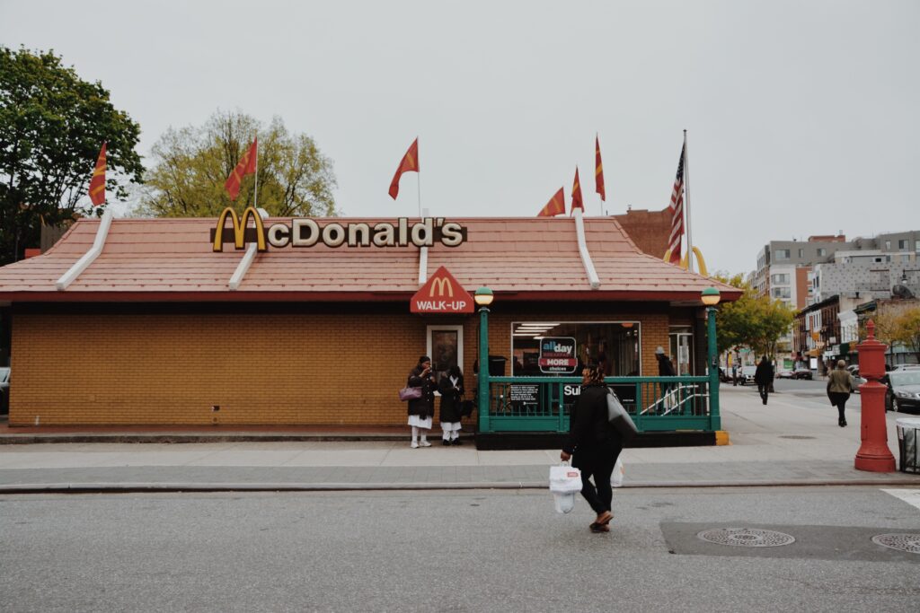 What Is The Youngest Age To Work At McDonald?