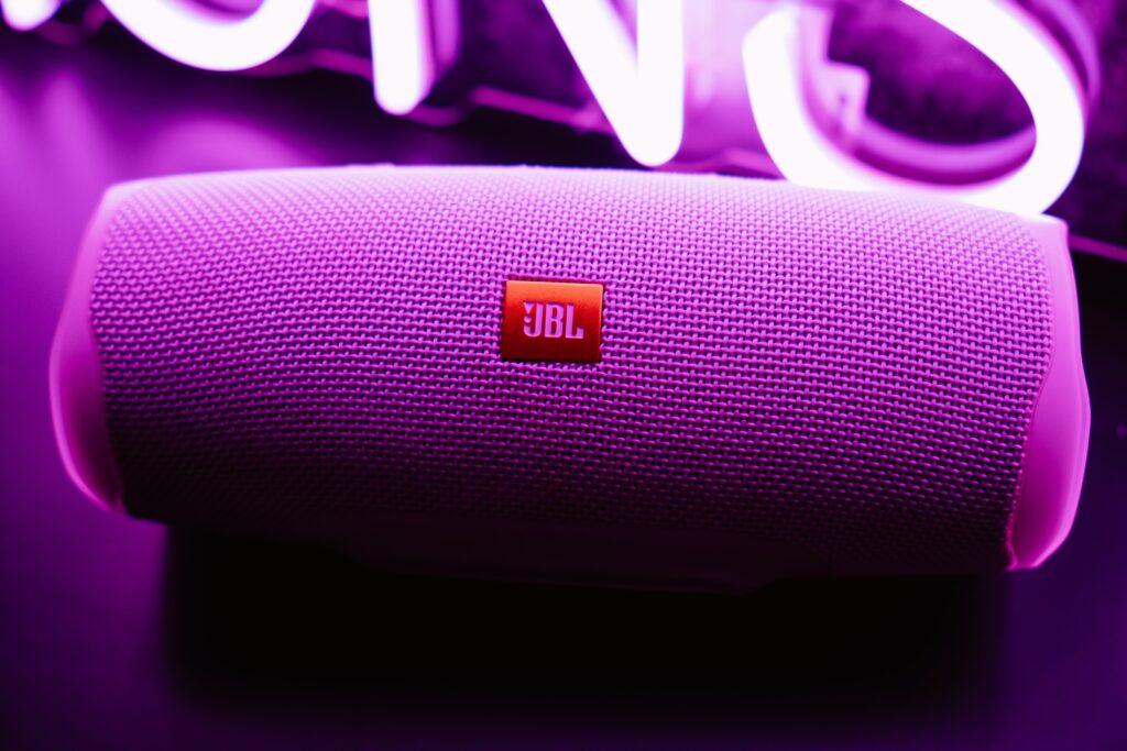 Compare JBL Charge 4 and Charge 5