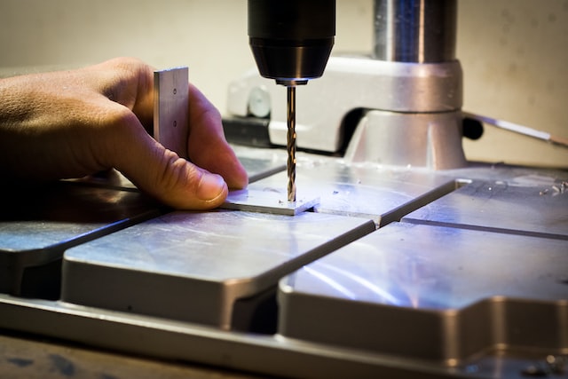 Does aluminum always have a 3 charge?