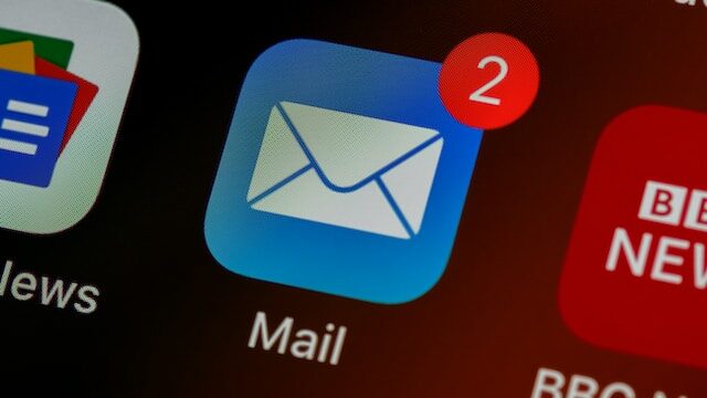 What does it mean if a message is delivered but not read