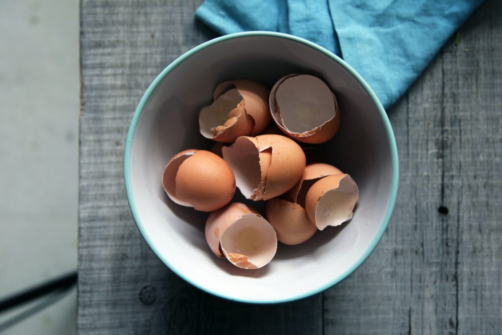What happens if you eat egg shells ?