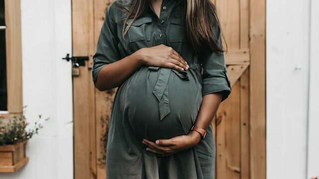 How many hours after implantation does hcg rise