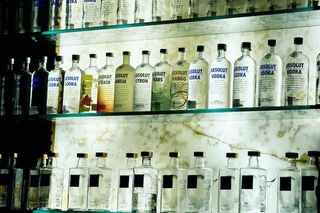 How many shots are in a 1 75 liter bottle of vodka?