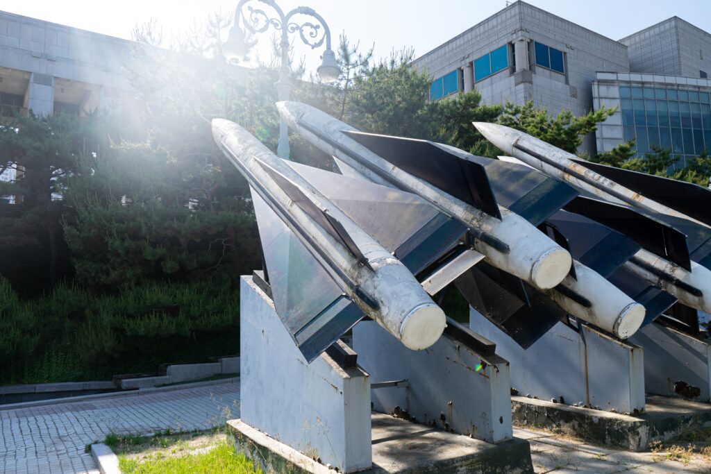 How Long would a Nuclear Missile take to reach the us from Russia?