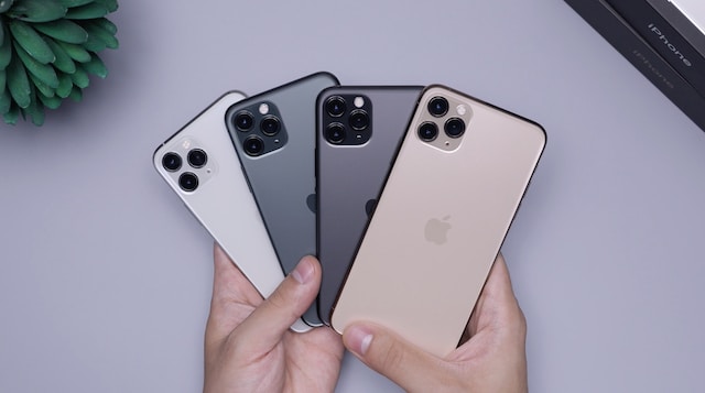 Is iPhone 12 waterproof beach?
