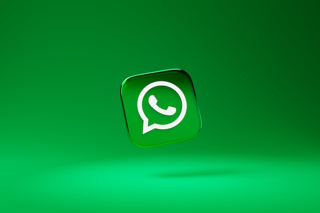 Does WhatsApp do video calls?