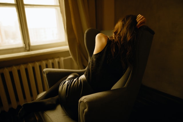 What does 'kms' mean from a girl?