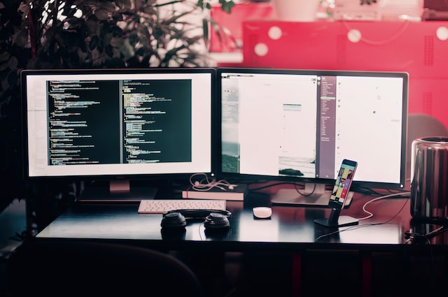 Wall mount for 34 inch monitor