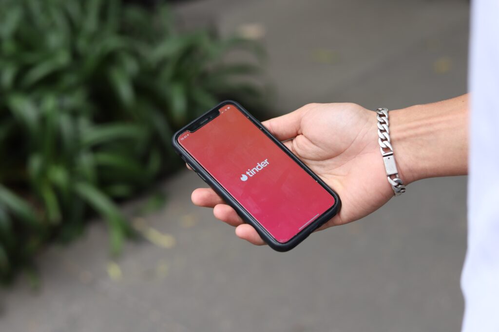 What does BTB mean on Tinder?