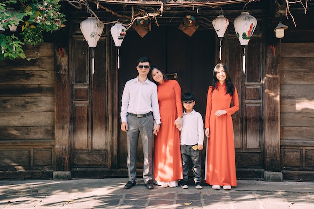 Who is the richest family in new york?