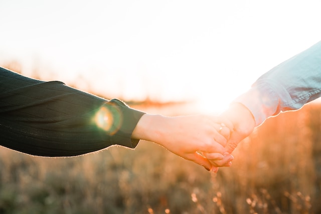 What is the bare minimum in a relationship