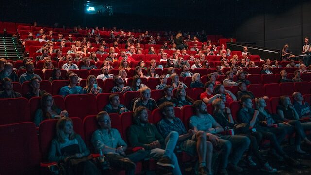 Can i bring a blanket to the movies?