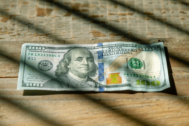 Are 50 bills still in circulation?