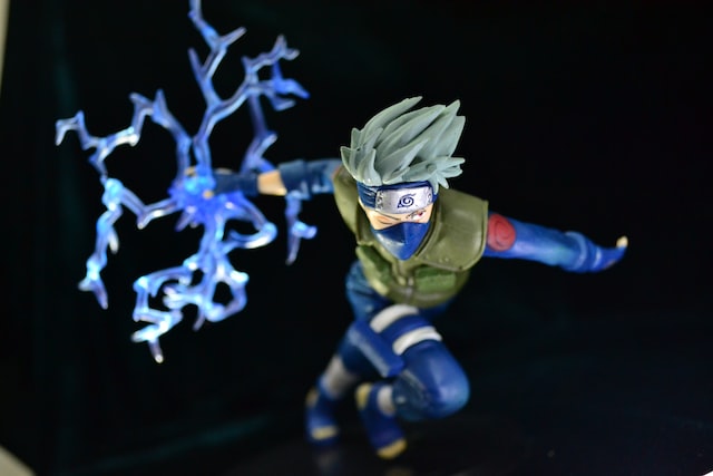 Who has 2 tails in naruto?