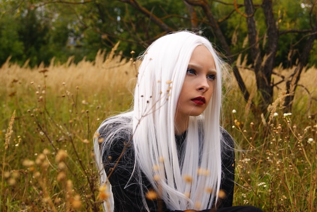 Why do all the targaryens have white hair?