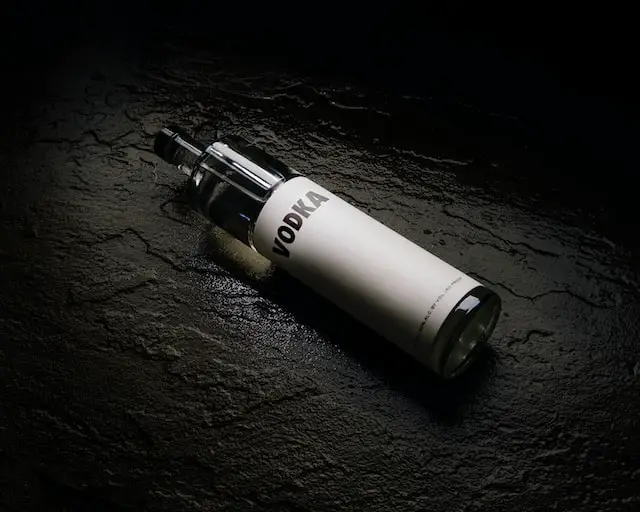 How many shots of vodka are in a 750 ml bottle? Gek Buzz