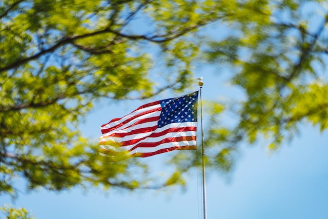 What is bigger american dream or mall of america?