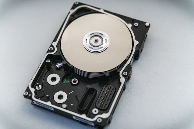 Can a computer run without a hard drive?