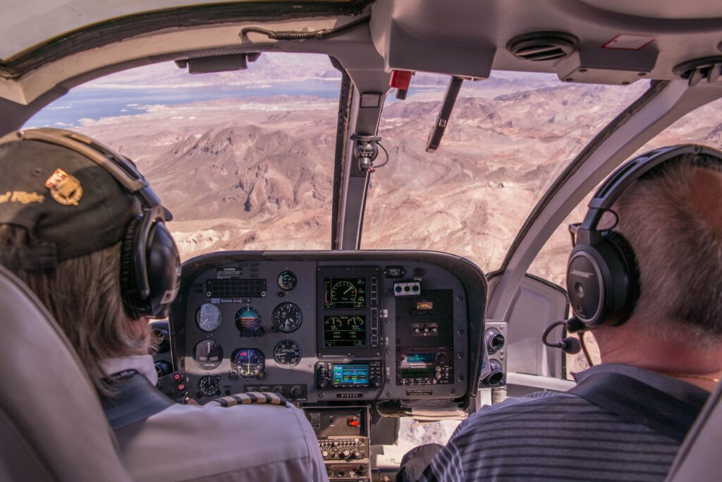 what pilot license does tom cruise have?