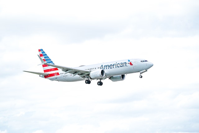 How much does a first year flight attendant make at American Airlines?