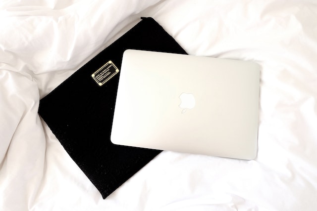 white pc case