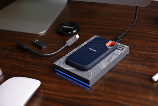 How to clone a hard drive?