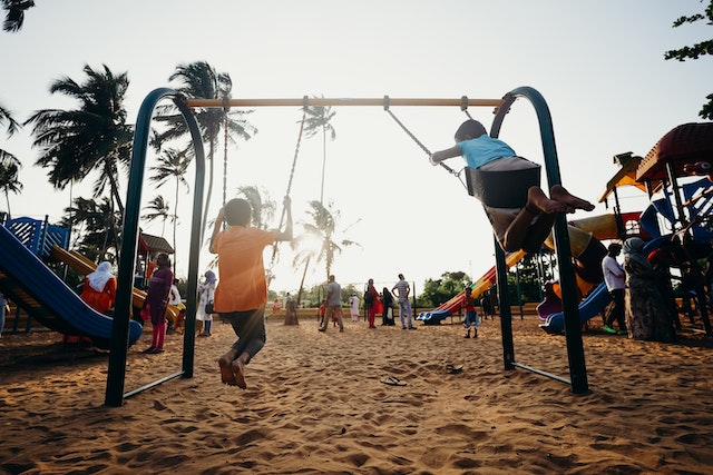 What is the symbol for swinging?