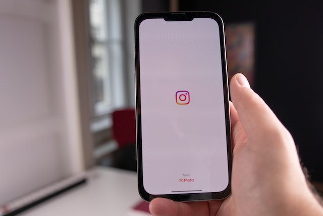 Can you Video Call on Instagram?