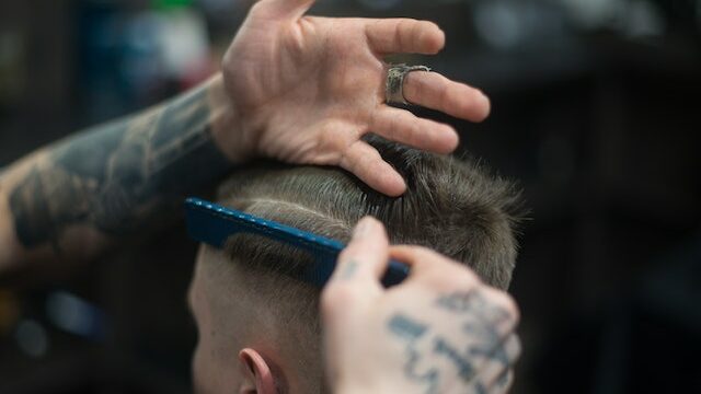 Do men have baby hairs