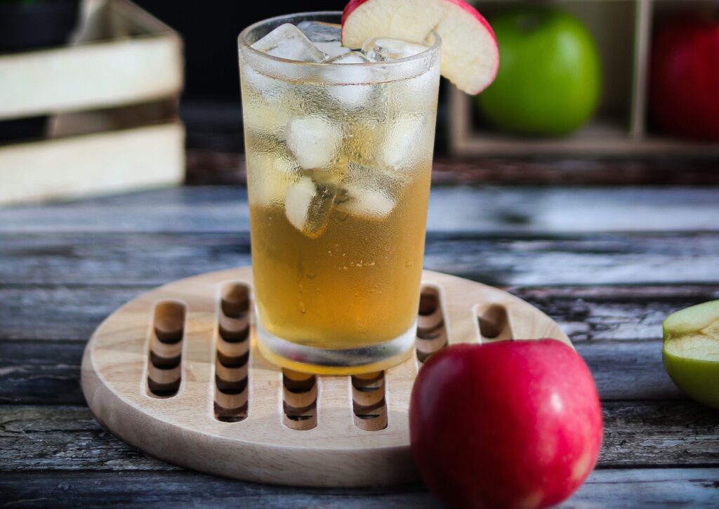 Is apple juice acidic?