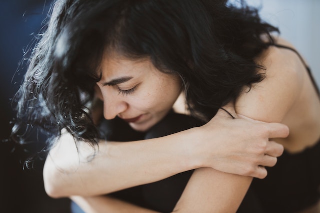 Why do i have sudden sharp pain under my left breast? 