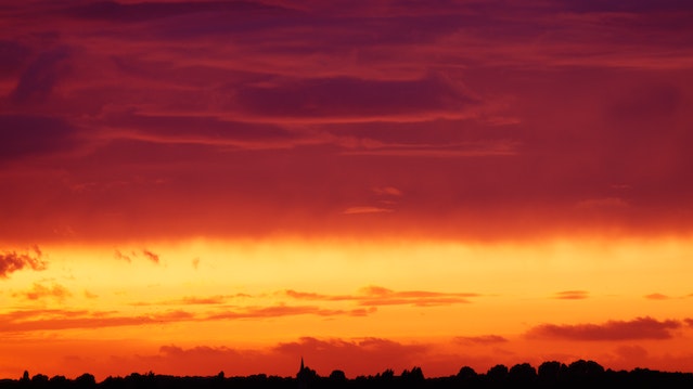 Why is the sky orange right now 2023