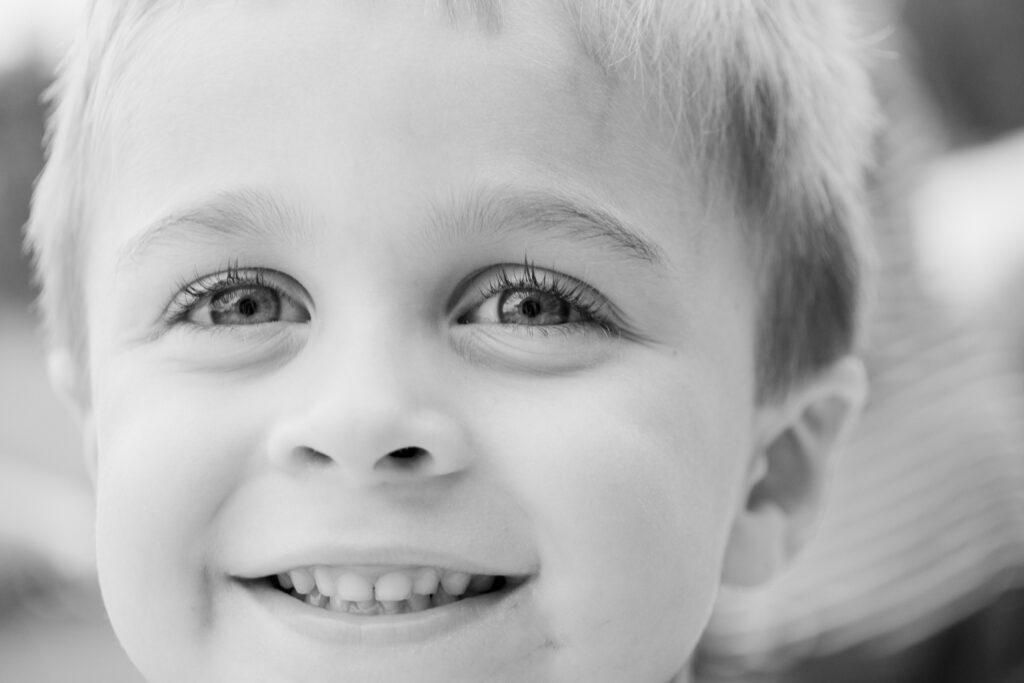 Who has the whitest teeth in the world ?