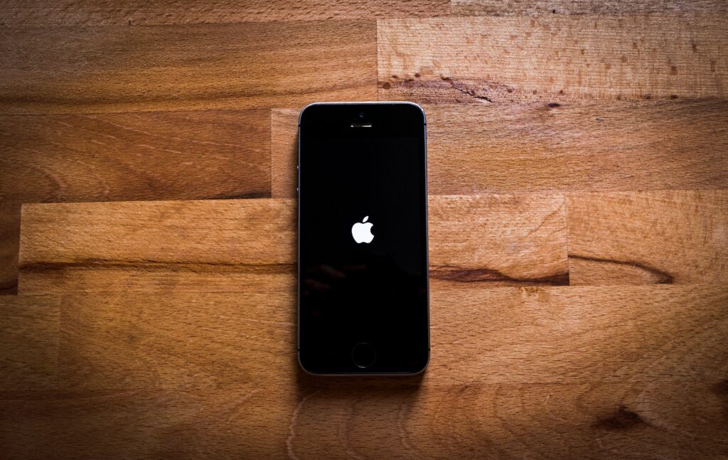How do i know if my iphone 8 is 4g or 5g?