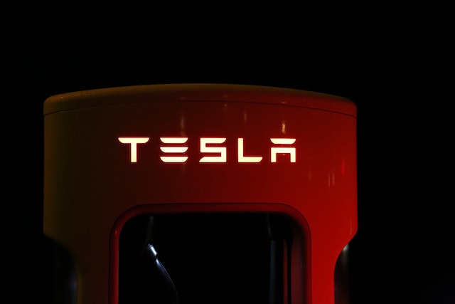 How many ex wives does elon musk have?