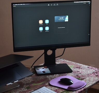 Samsung Smart TV Keyboard and Mouse