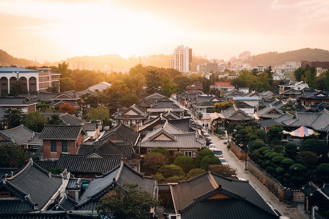 Does korea have a royal family?