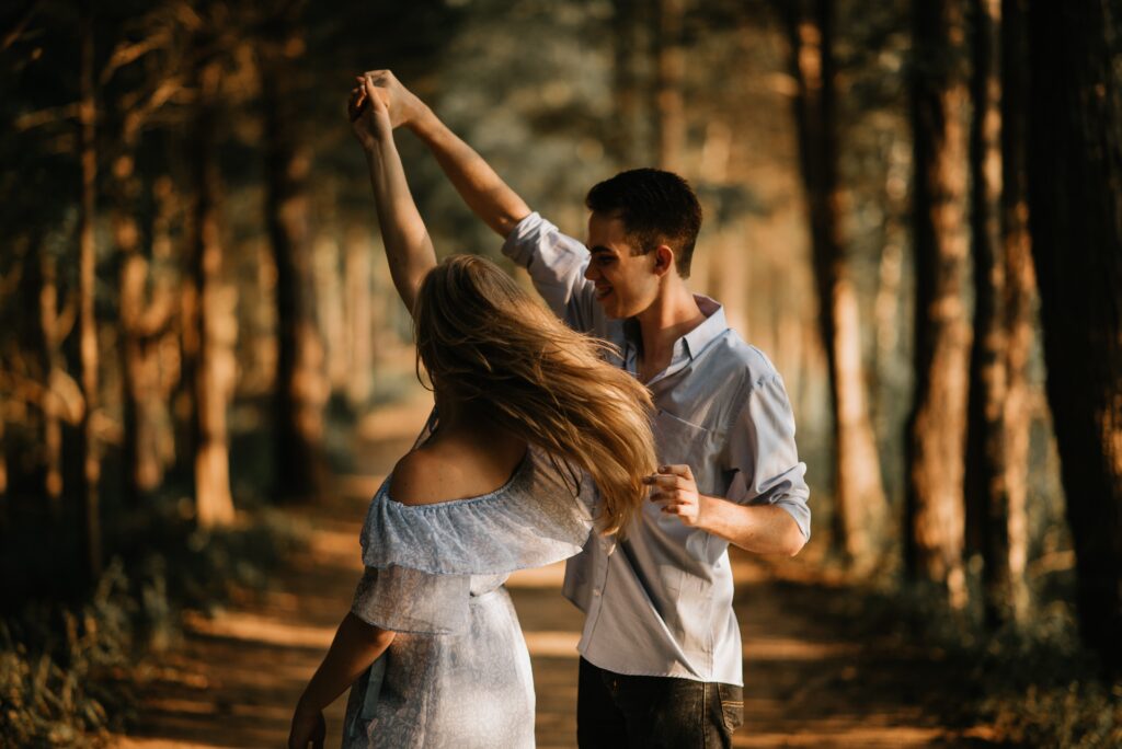 What Does It Mean When A Guy Puts His Arm Around Your Shoulder?