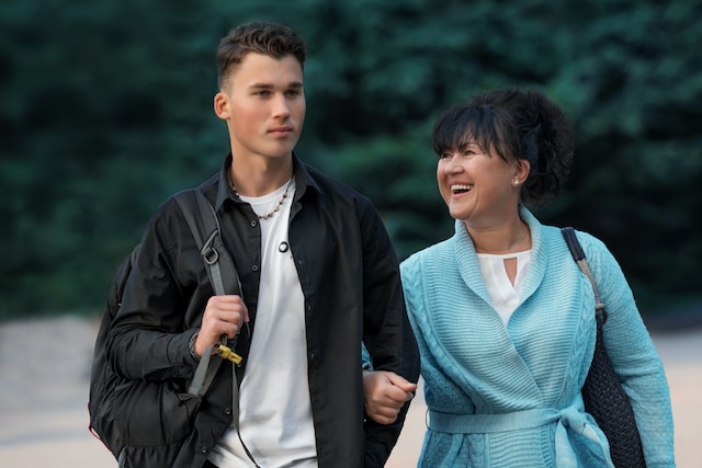 What is it called when a mom falls in love with her son?