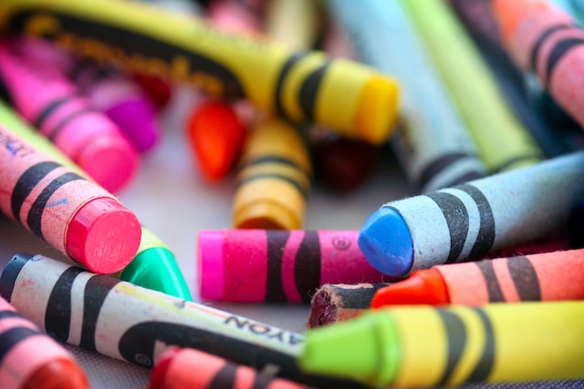 What do marines do with crayons