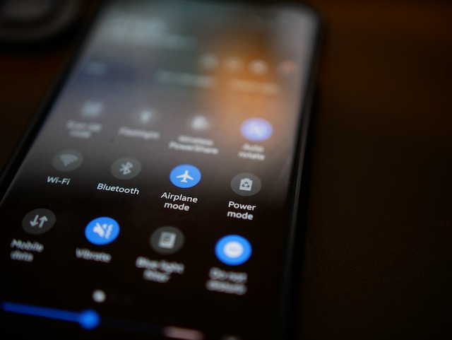 What happens when someone calls you on airplane mode