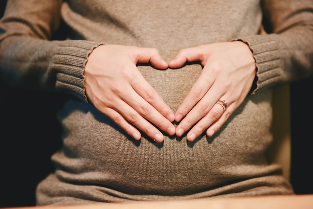 Why is my stomach beating like a heart early pregnancy?
