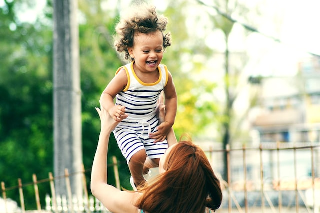 Who is the youngest dad and mom in the world?