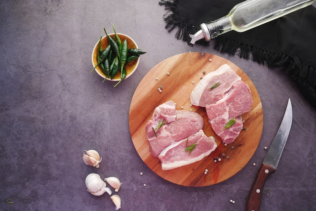What religion can not eat pork?