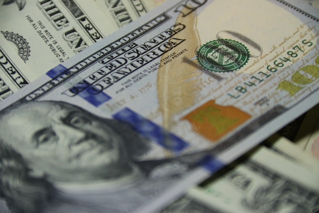 What app will let me borrow 20 instantly?