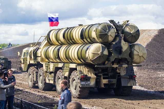 How fast do nukes travel?