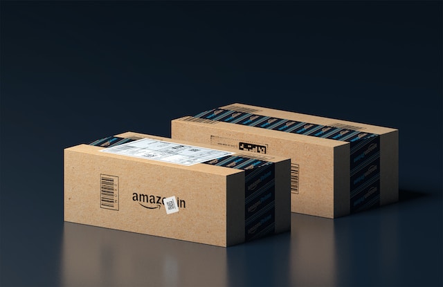 Does amazon pay a dividend?